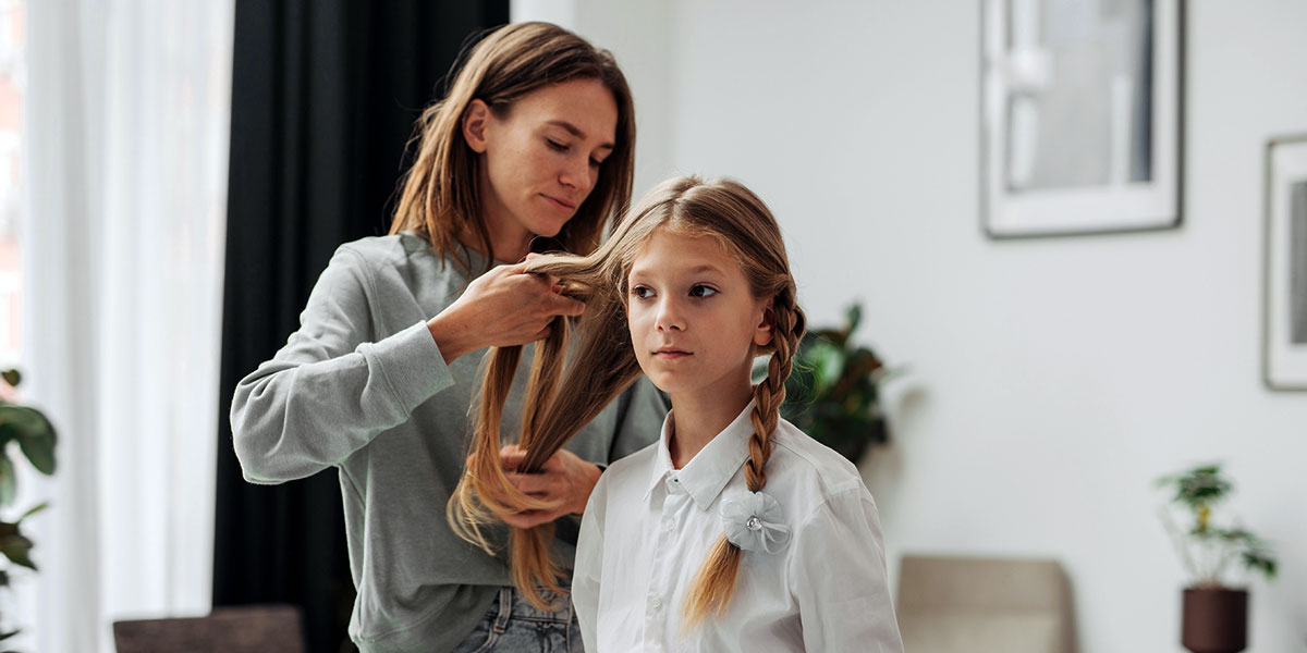 Modische Kinderfrisuren 2025